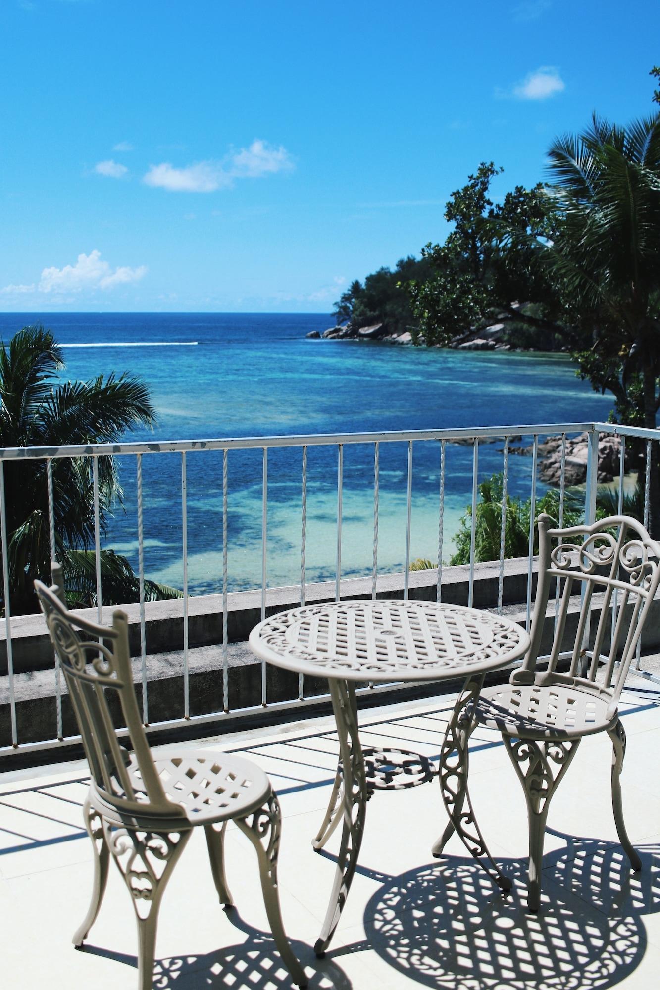 Crown Beach Hotel Seychelles Pointe Au Sel Eksteriør bilde