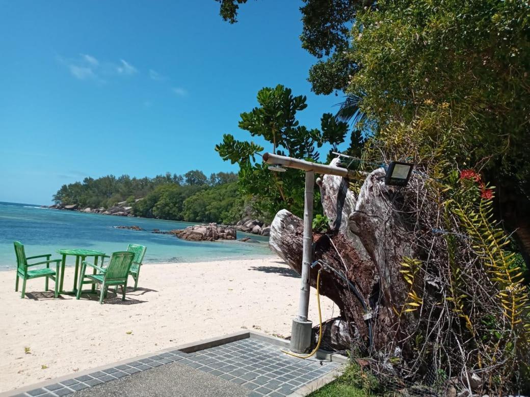 Crown Beach Hotel Seychelles Pointe Au Sel Eksteriør bilde